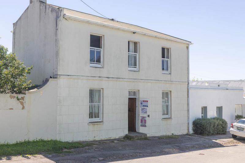 5 Bedroom Property for Sale in Sunnyside Eastern Cape